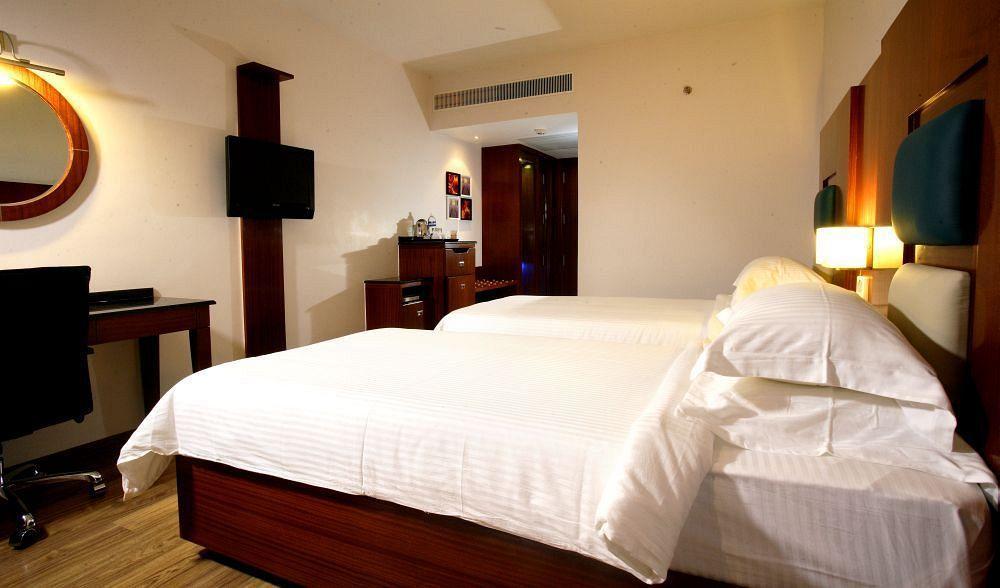 Citrine Hotel Bangalore Buitenkant foto
