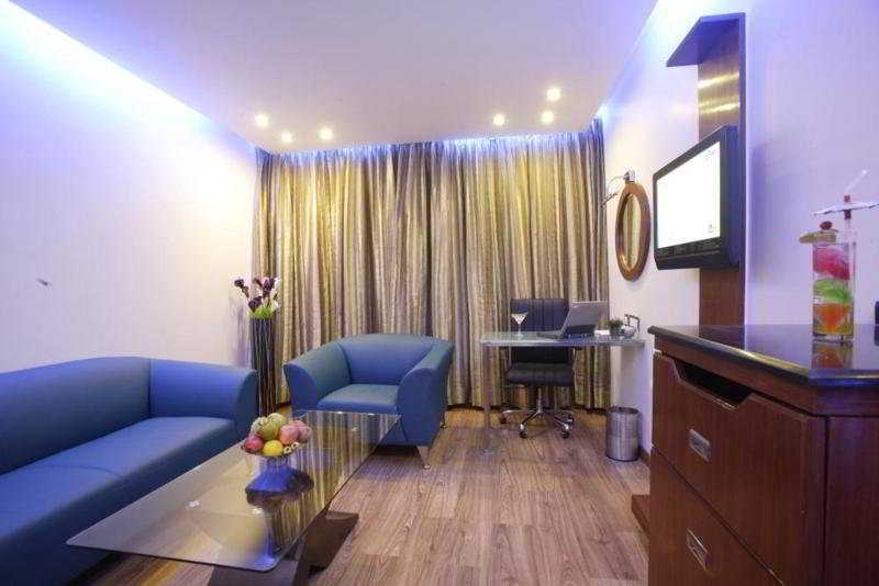 Citrine Hotel Bangalore Buitenkant foto