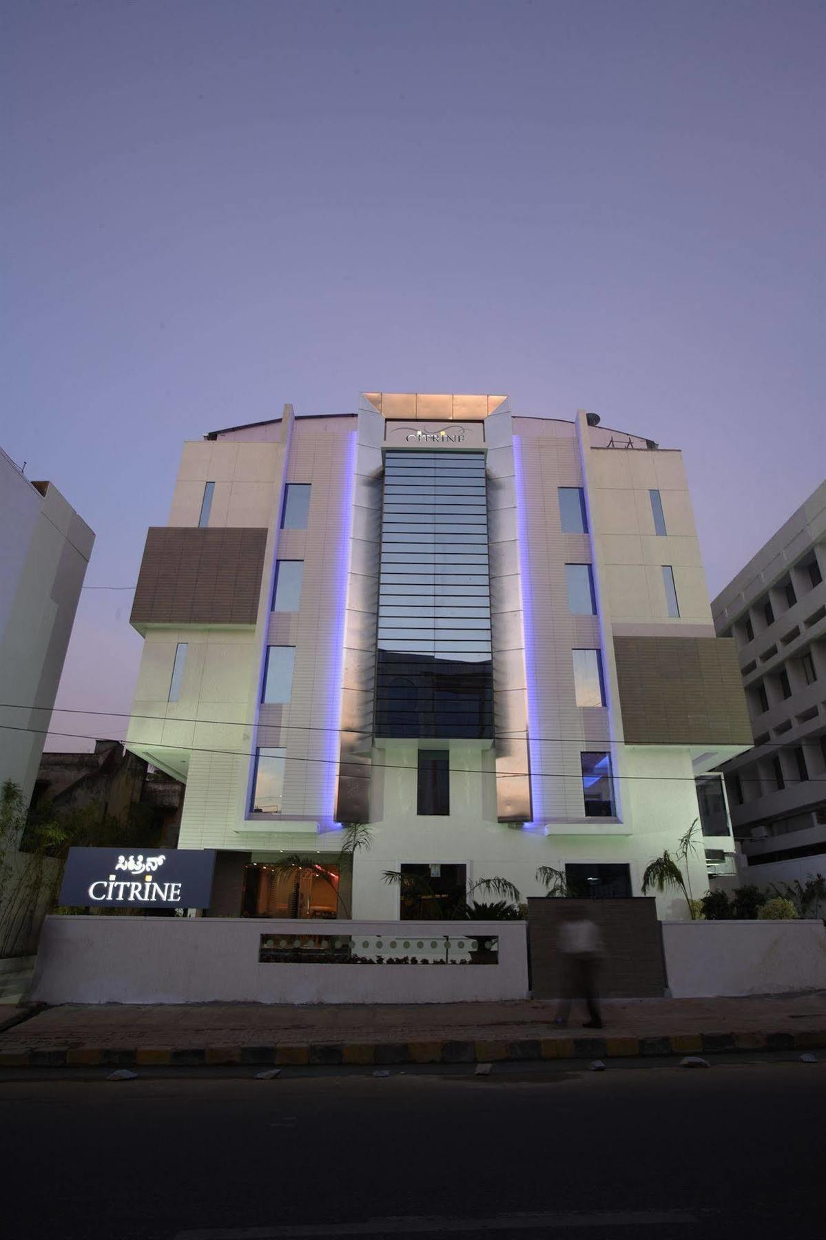 Citrine Hotel Bangalore Buitenkant foto