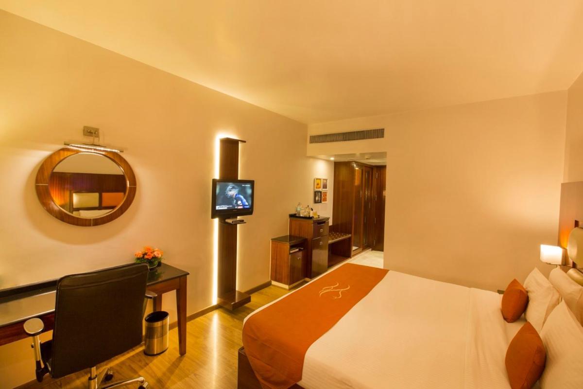 Citrine Hotel Bangalore Buitenkant foto